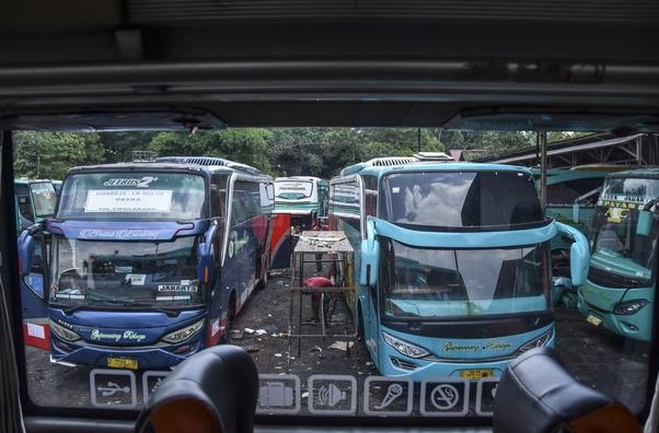 Harga Sewa Bus di Kota Makassar Kreatif